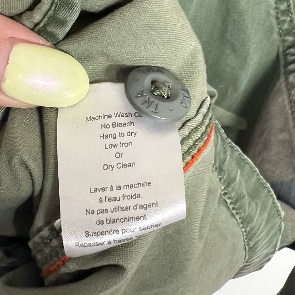Aritzia TNA Camo Utility Jacket | XS - Picture 6 of 7